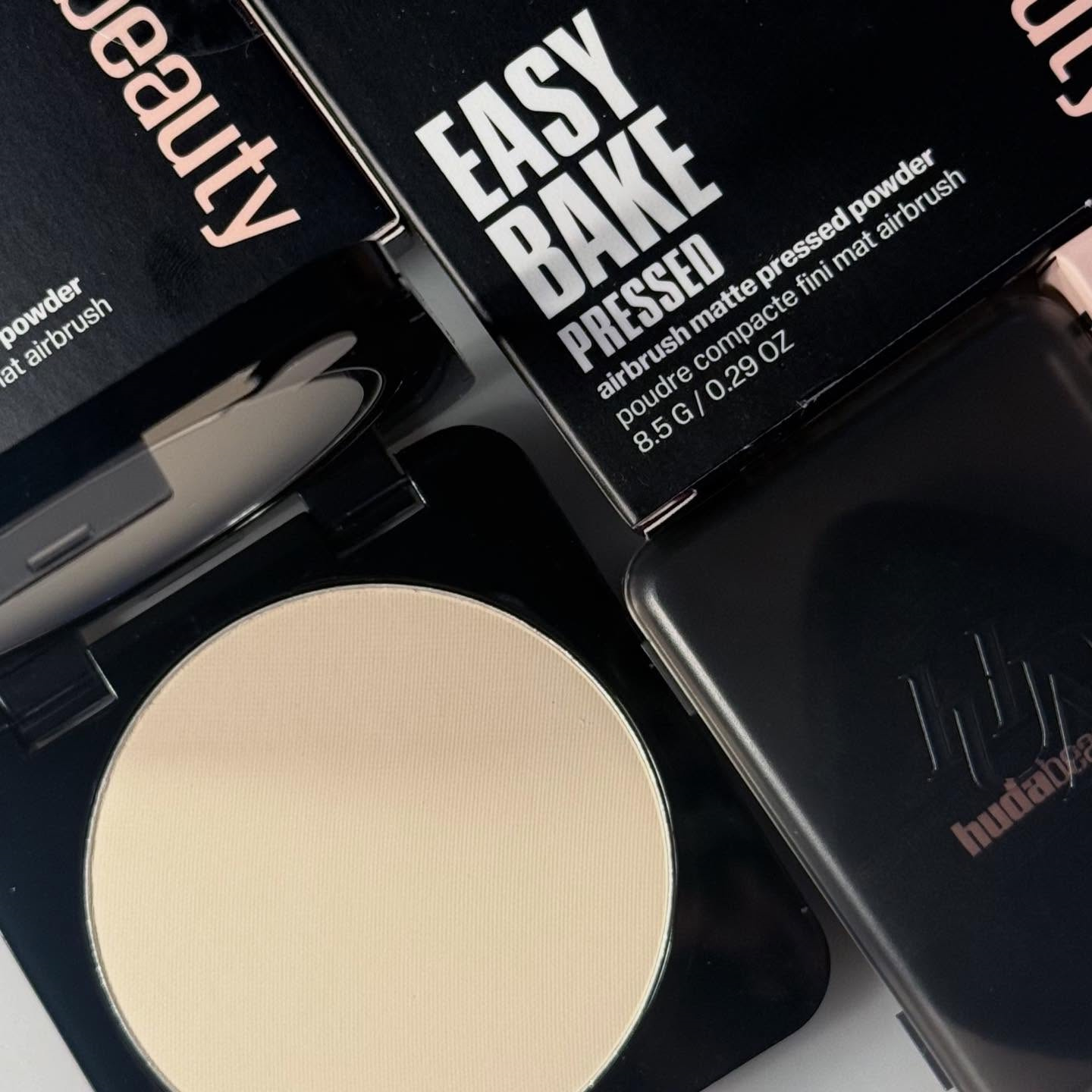 Fashion HudaBueaty Blush Filte - огляд і ціна Huda Beauty Makeup Bag