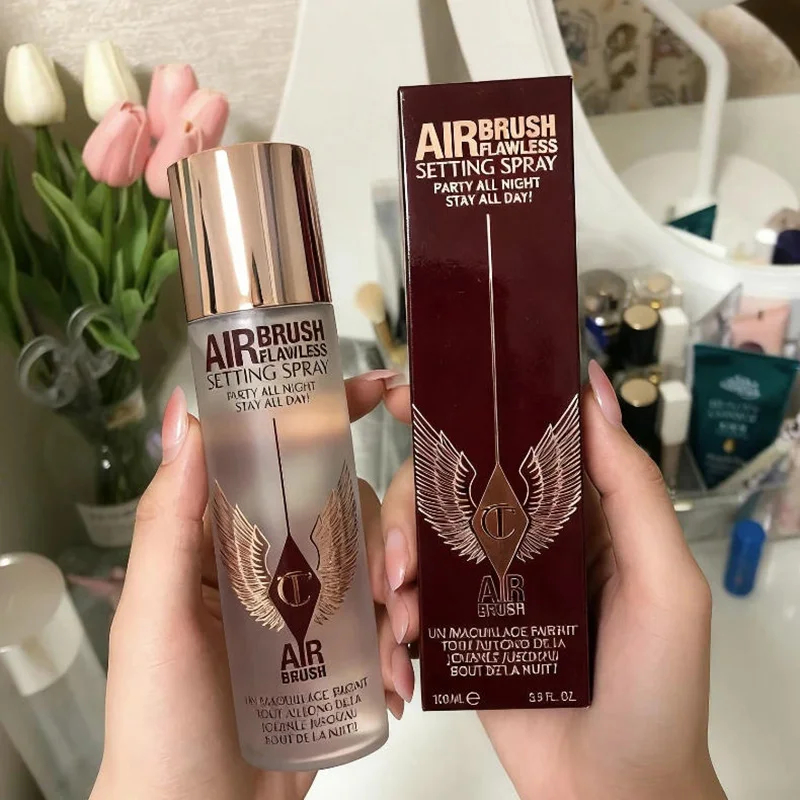 Charlotte Tilbury Eyeshadow Pi - огляд і ціна Makeup Fixing Mist